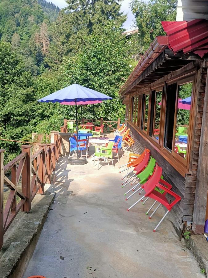 Ferah Butik Otel Camlihemsin Екстер'єр фото